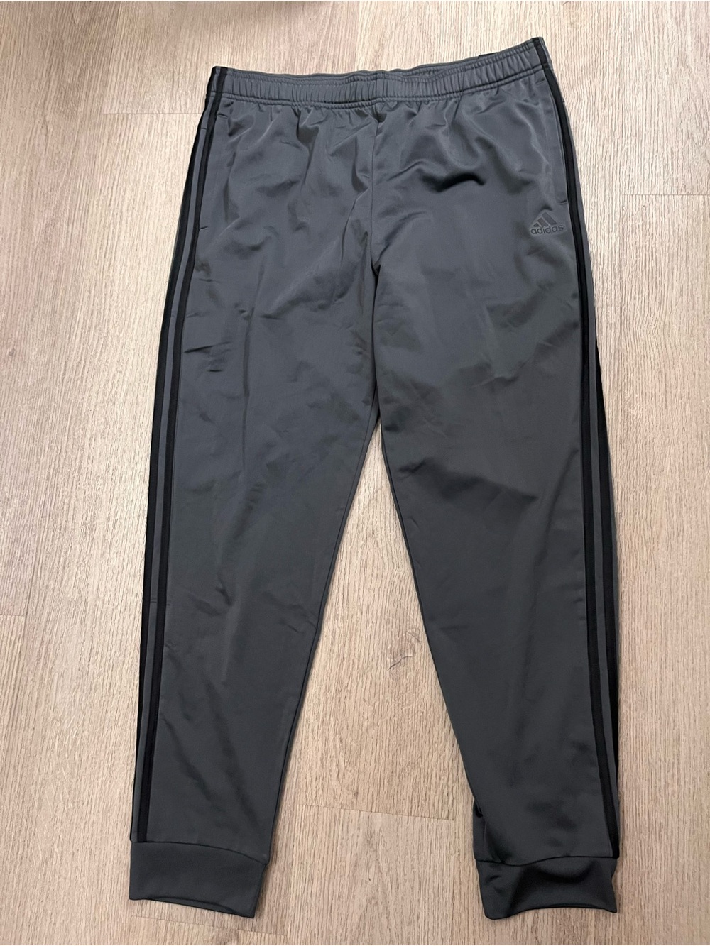 adidas Men’s Dark Gray Jogger Track Pants Side Stripes XL